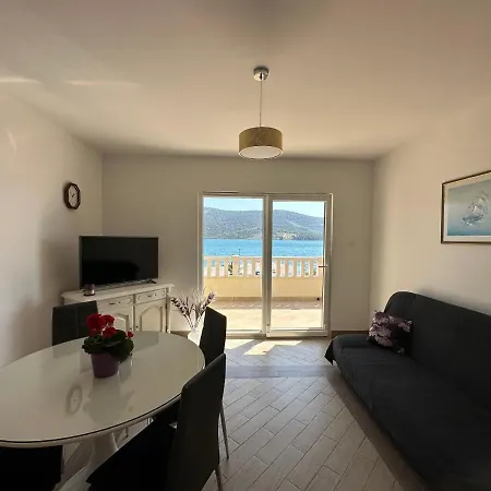 Bianca Apartment Marina
