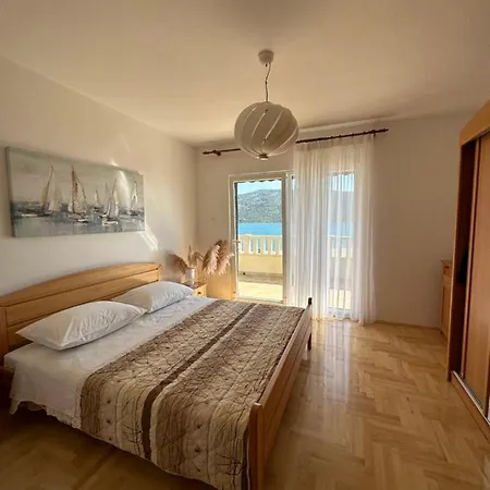 Bianca Apartment Marina