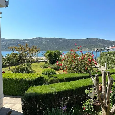 Bianca Apartmán Marina