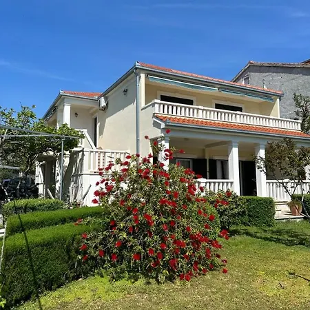 Bianca Apartmán Marina